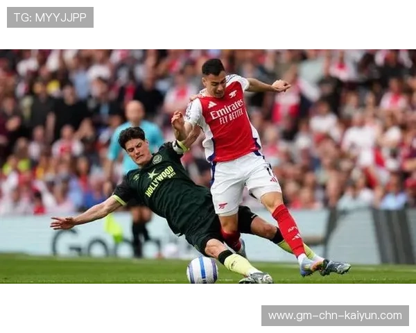 阿森纳马丁内利点球沉着罚入帮助球队拿下比赛