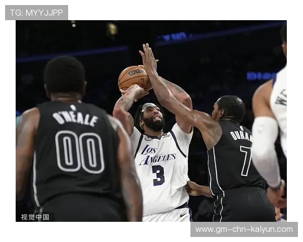 篮网击败湖人，杜兰特稳居得分榜前列